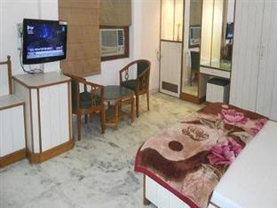 Hotel Celebration Kanpur Buitenkant foto